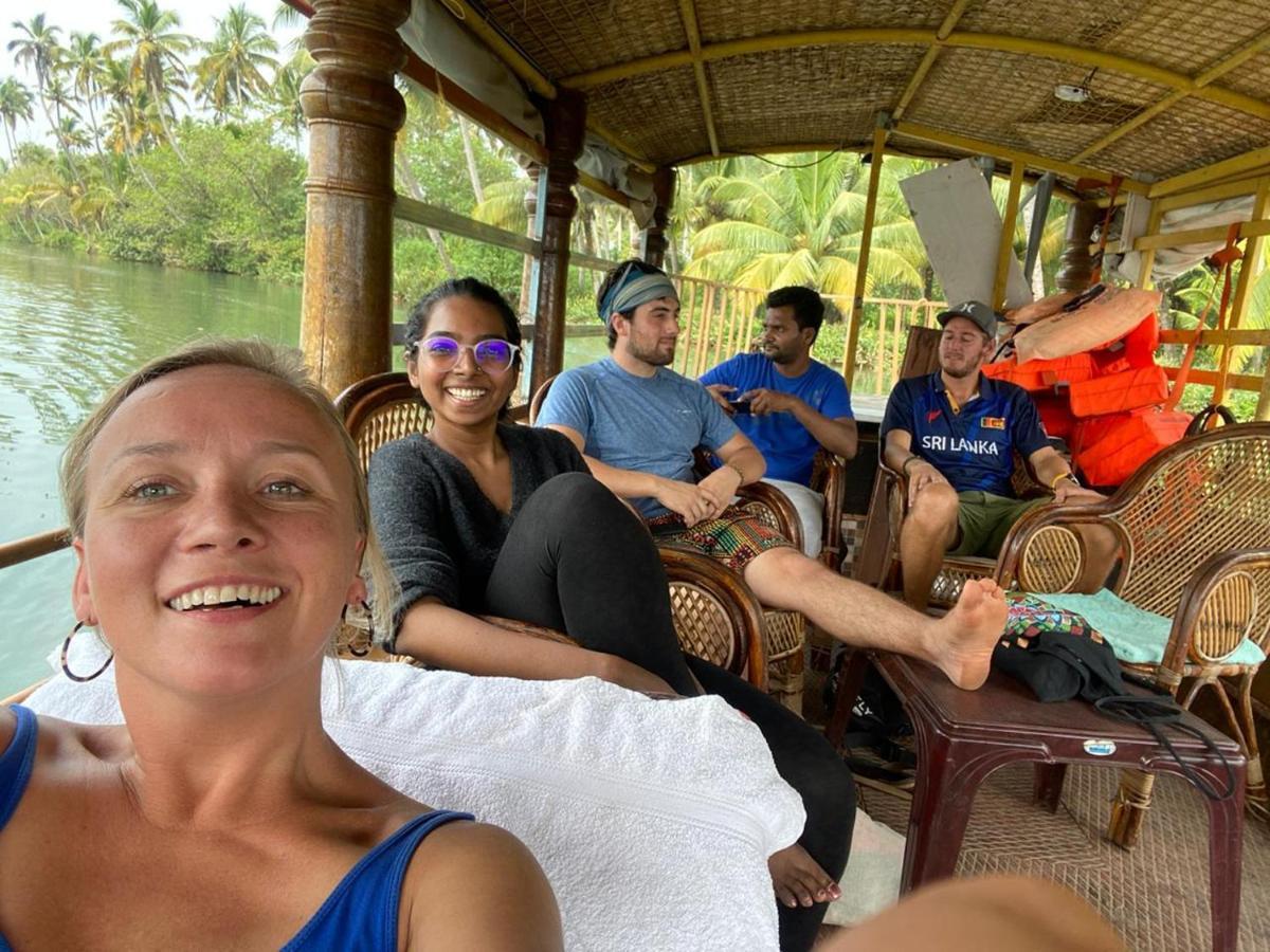Piggy Hostel Varkala Dış mekan fotoğraf